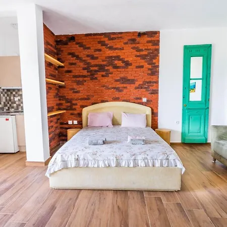 Guest house Stone House &